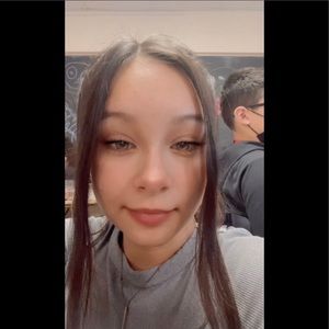 Meet your Posher, Alexandra